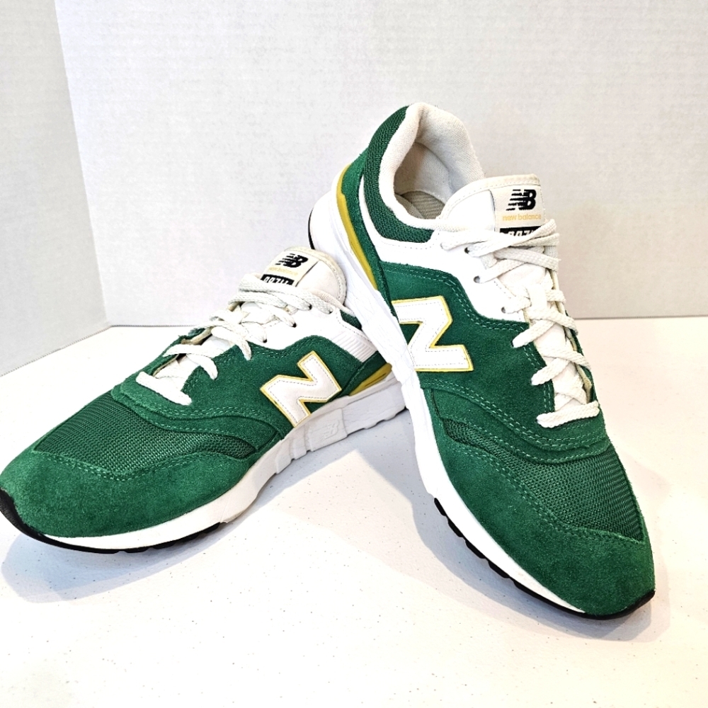 New Balance Shoe Men's Size 10.5 Green